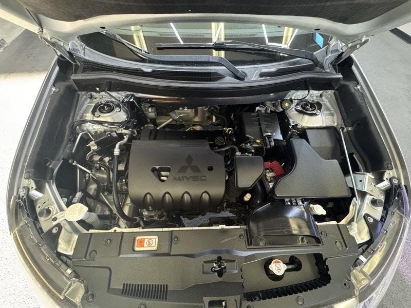 Mitsubishi Outlander SE 2WD 2020