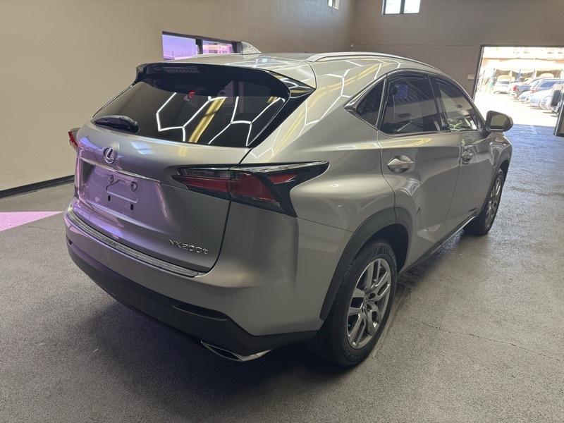 Lexus NX photo 9