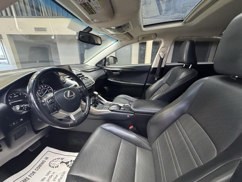 Lexus NX photo 11