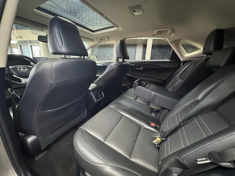 Lexus NX photo 17