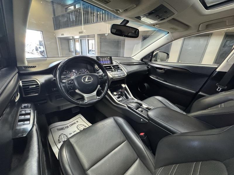 Lexus NX photo 18