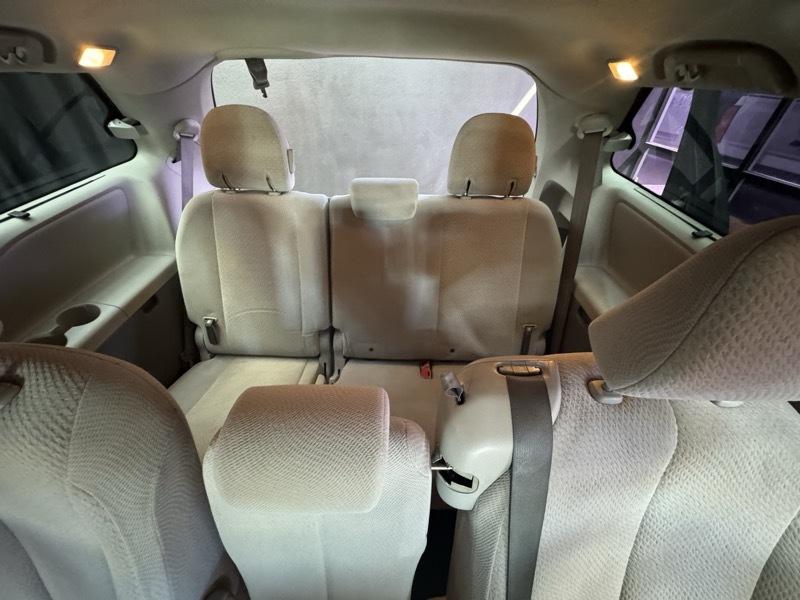 Toyota Sienna LE FWD 8-Passenger V6 2014