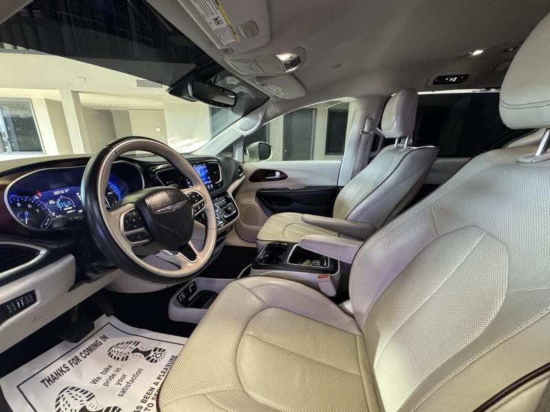 Chrysler Pacifica Limited 2017