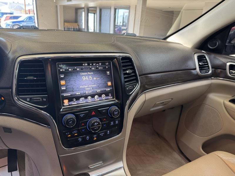 Jeep Grand Cherokee Overland 2WD 2016