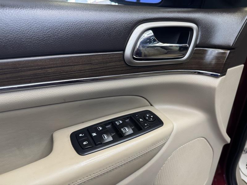 Jeep Grand Cherokee Overland 2WD 2016