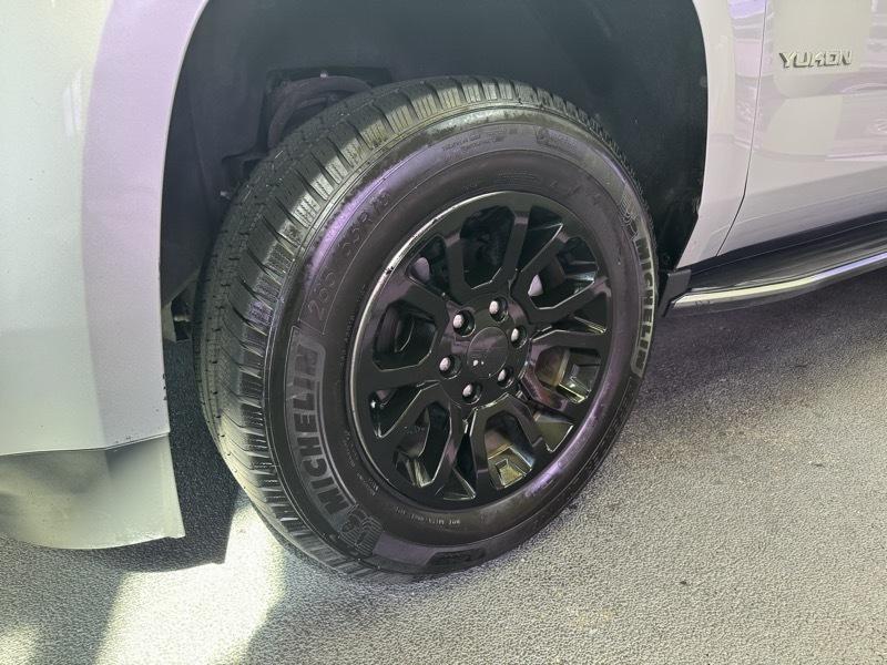GMC Yukon SLE 2WD 2017