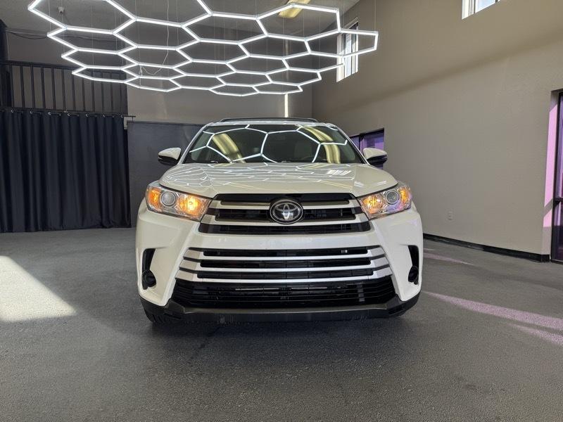 Toyota Highlander LE FWD V6 2019