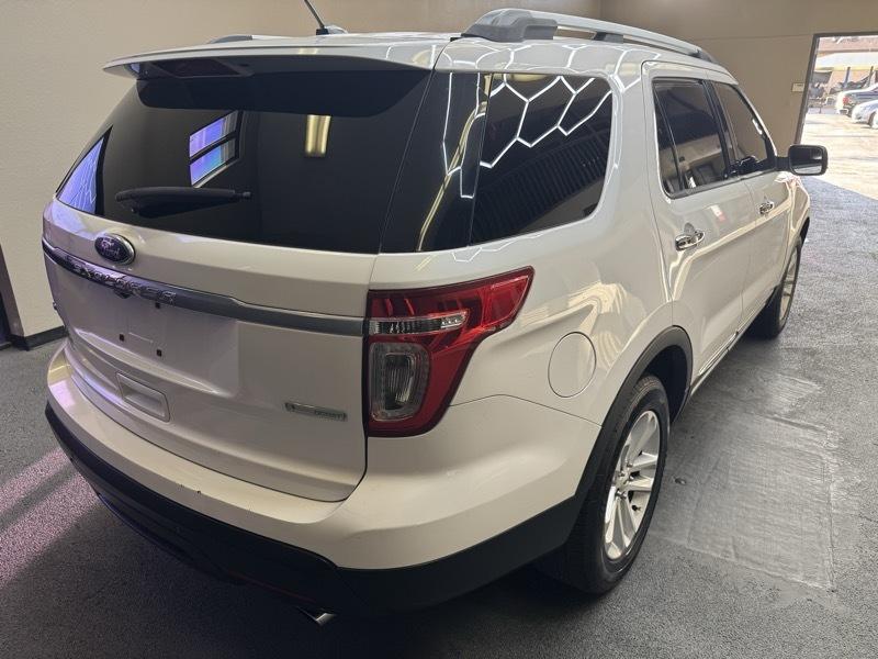 Ford Explorer XLT FWD 2012