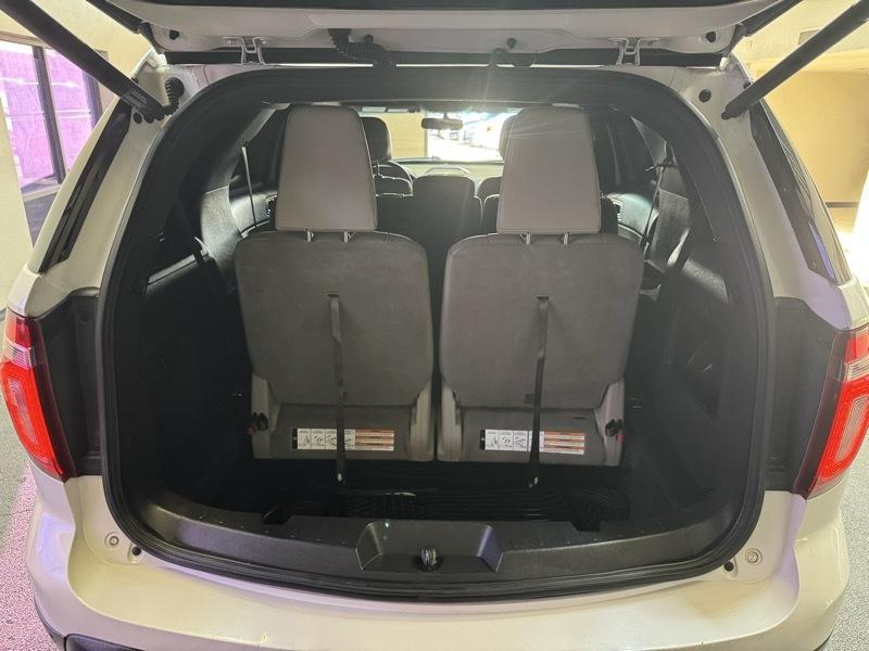 Ford Explorer XLT FWD 2012