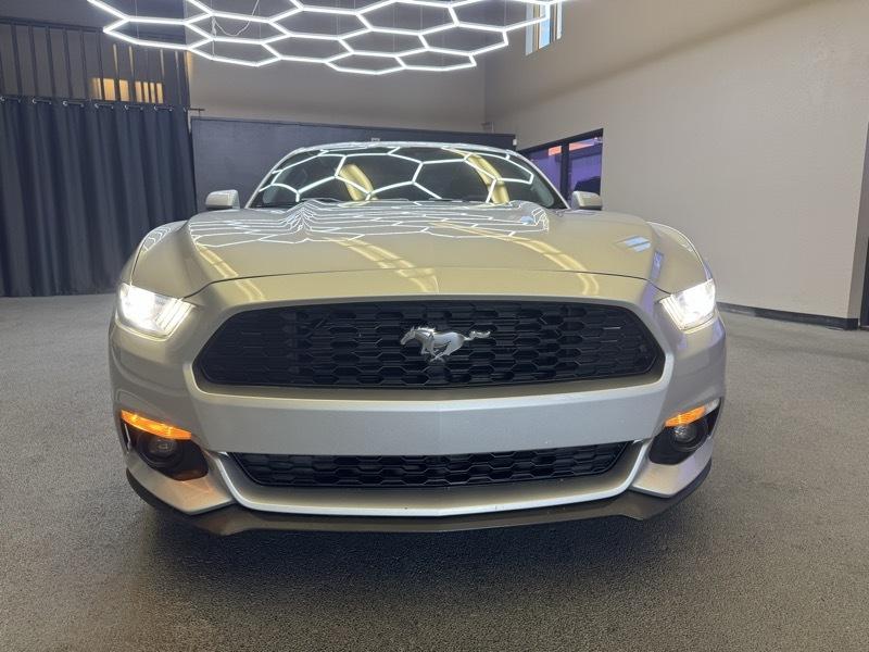 Ford Mustang EcoBoost Coupe 2016