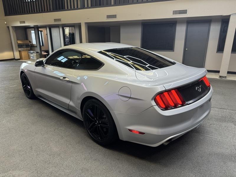 Ford Mustang EcoBoost Coupe 2016