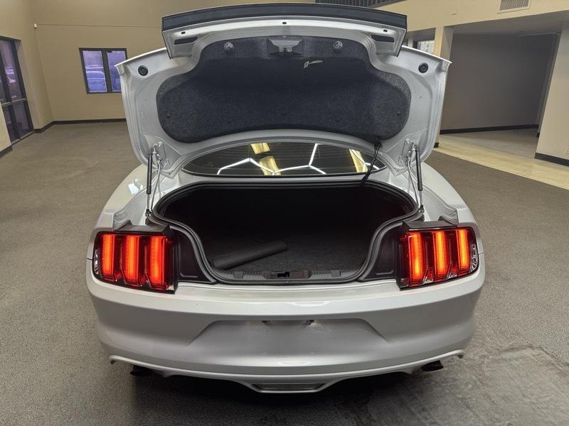 Ford Mustang EcoBoost Coupe 2016