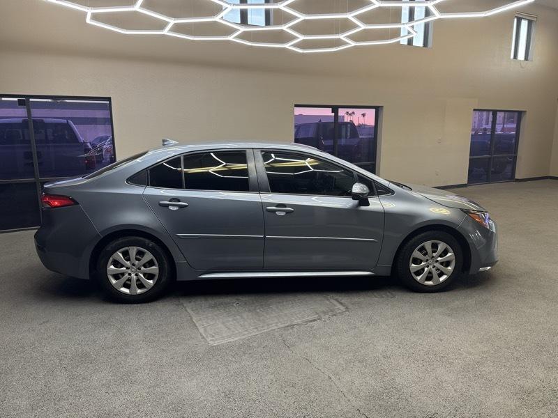 Toyota Corolla LE 2021