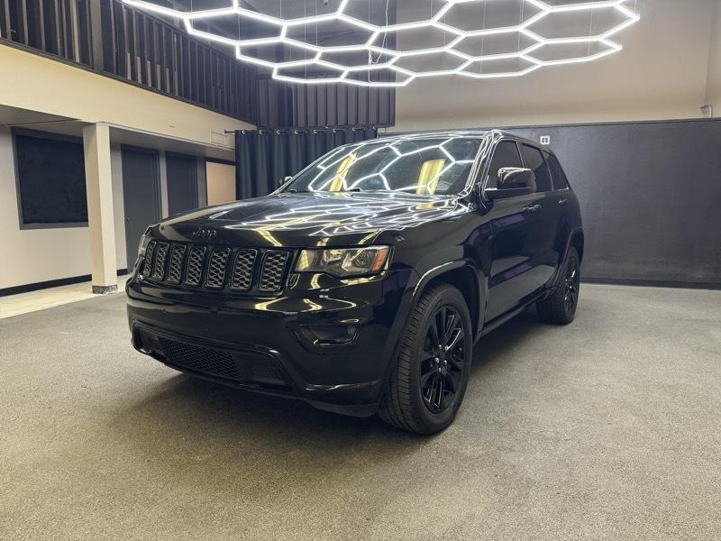 Jeep Grand Cherokee  2017