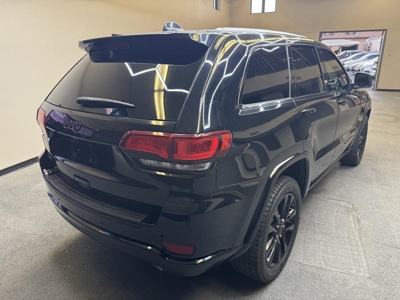 Jeep Grand Cherokee  2017