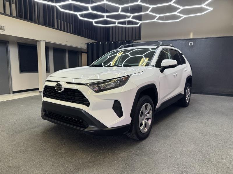 Toyota RAV4 LE 2020
