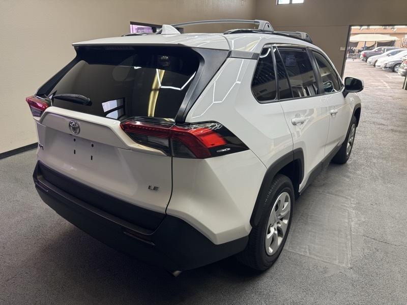 Toyota RAV4 LE 2020