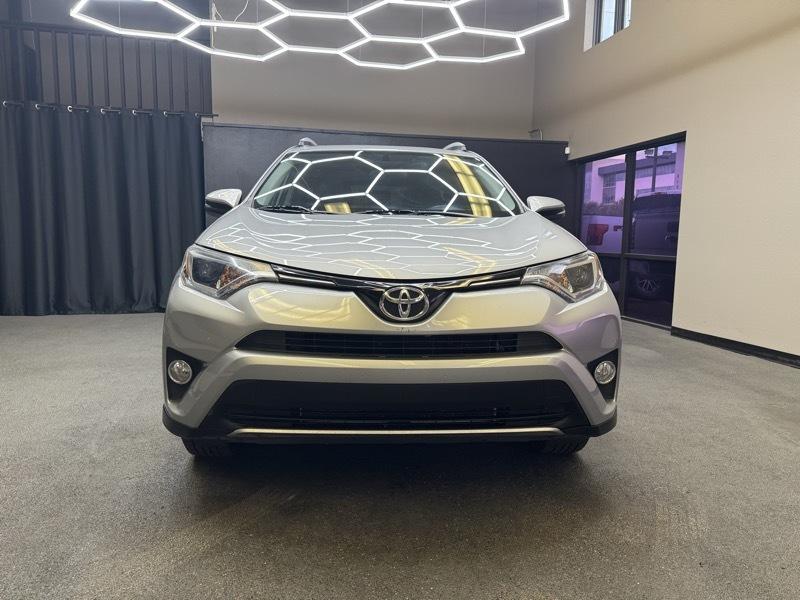 Toyota RAV4 XLE FWD 2016