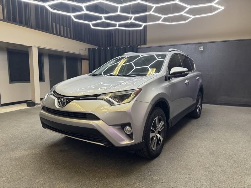 Toyota RAV4 XLE FWD 2016