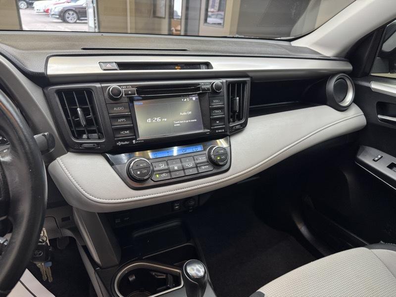 Toyota RAV4 XLE FWD 2016