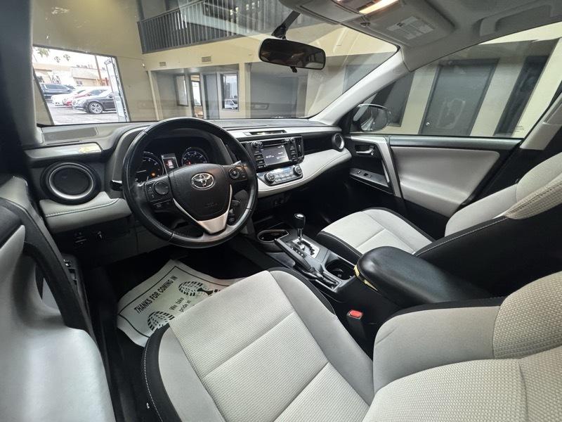 Toyota RAV4 XLE FWD 2016