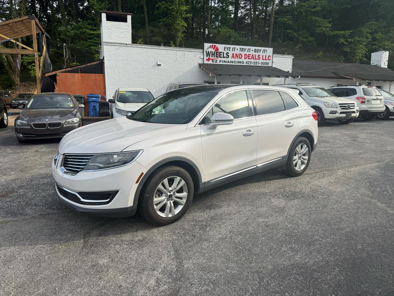 2017 Lincoln MKX Reserve FWD's photo