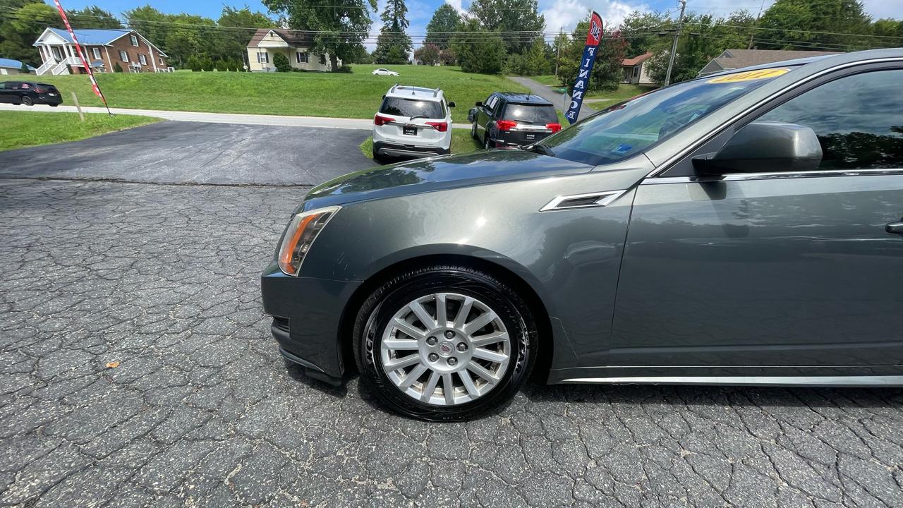 Cadillac CTS 3.0L Luxury AWD 2011