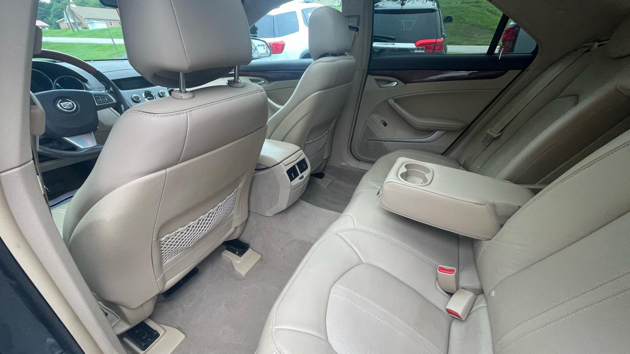 Cadillac CTS 3.0L Luxury AWD 2011