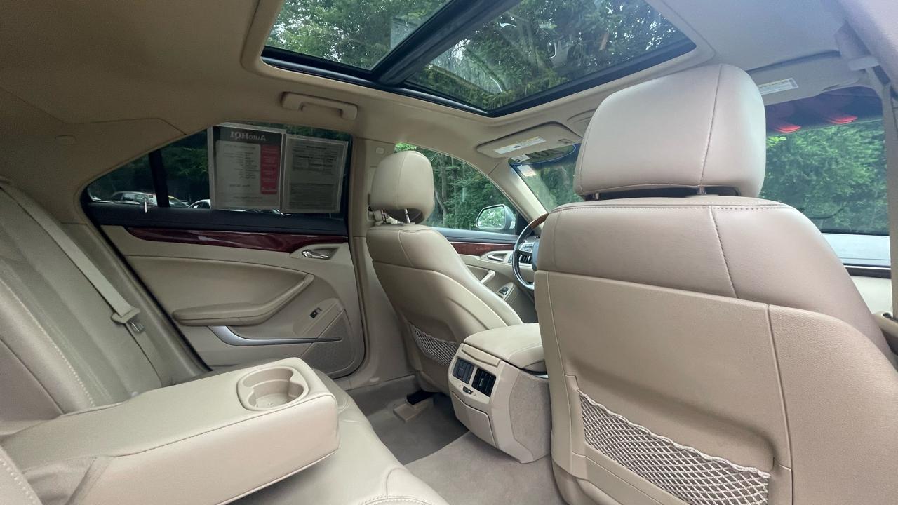 Cadillac CTS 3.0L Luxury AWD 2011