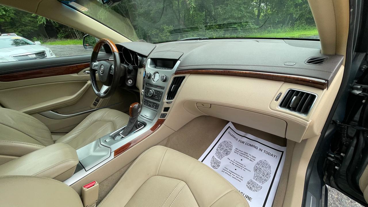 Cadillac CTS 3.0L Luxury AWD 2011