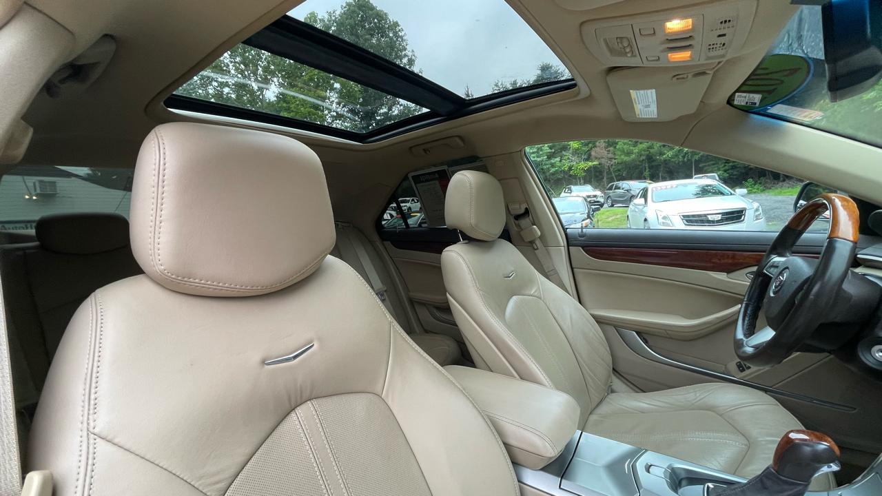 Cadillac CTS 3.0L Luxury AWD 2011