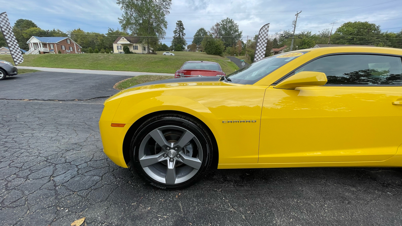 Chevrolet Camaro LT1 Coupe 2011 Chevrolet Camaro LT1 Coupe 2011