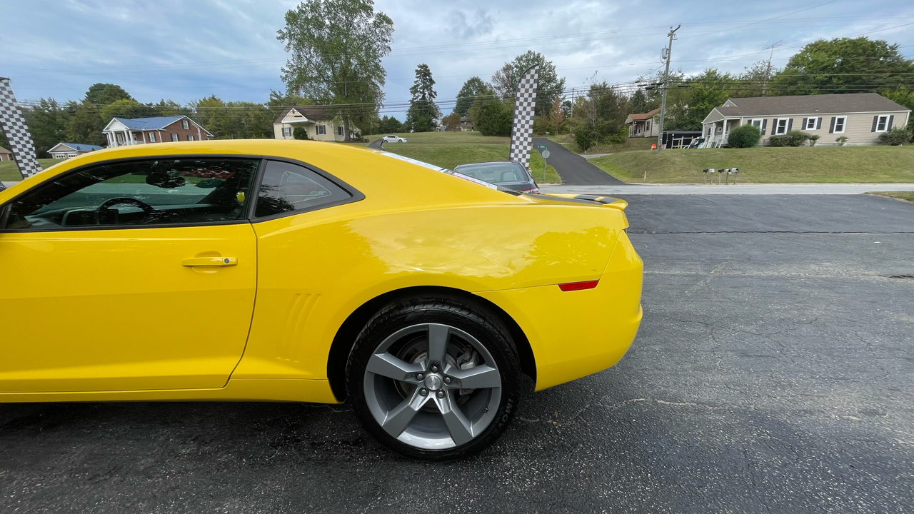 Chevrolet Camaro LT1 Coupe 2011 Chevrolet Camaro LT1 Coupe 2011