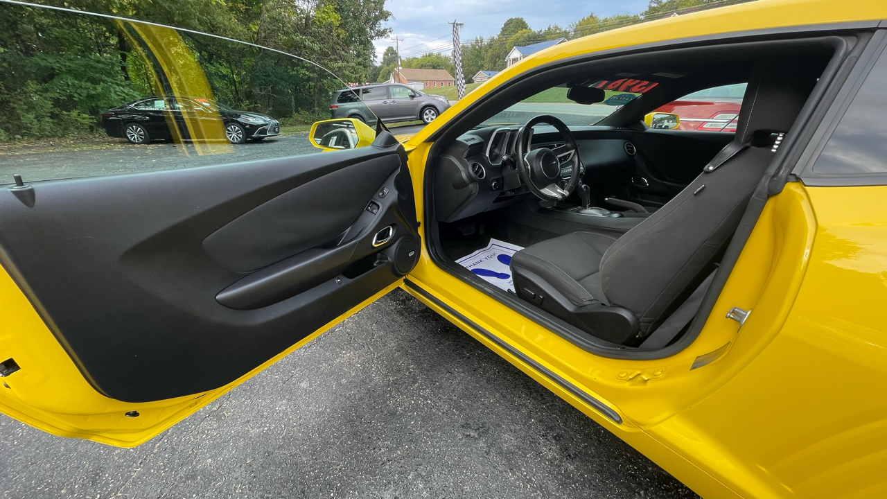 Chevrolet Camaro LT1 Coupe 2011 Chevrolet Camaro LT1 Coupe 2011