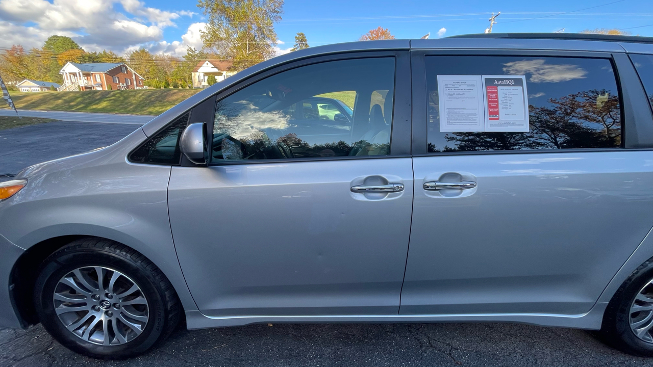 Toyota Sienna Limited Premium 7-Passenger 2019 Toyota Sienna Limited Premium 7-Passenger 2019