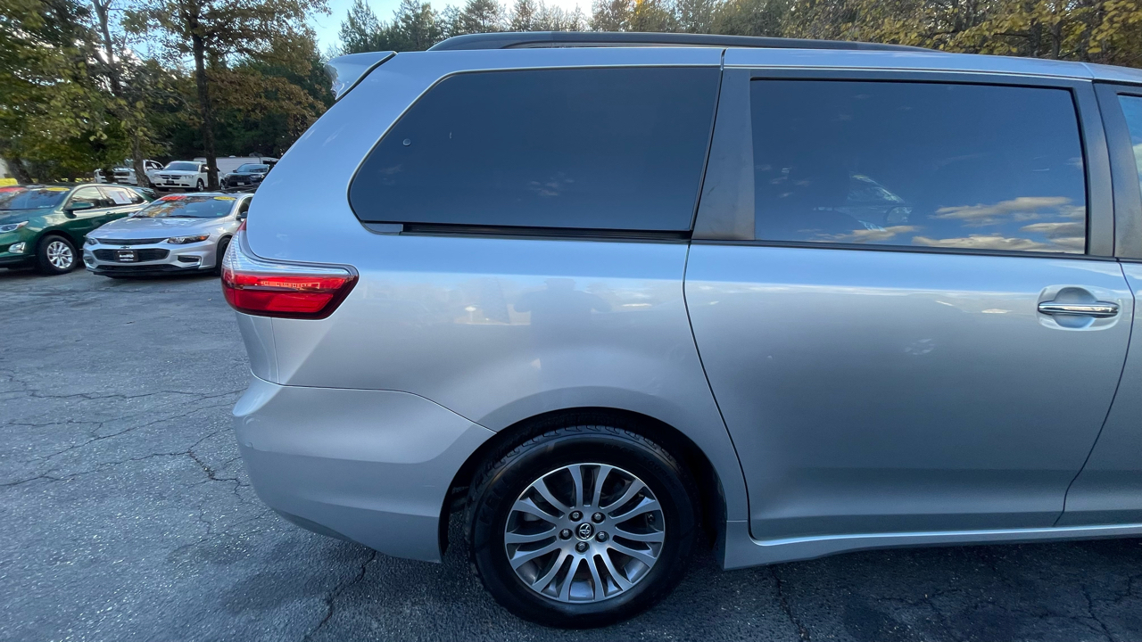 Toyota Sienna Limited Premium 7-Passenger 2019 Toyota Sienna Limited Premium 7-Passenger 2019