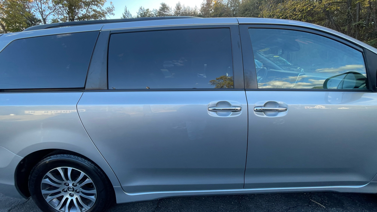 Toyota Sienna Limited Premium 7-Passenger 2019 Toyota Sienna Limited Premium 7-Passenger 2019