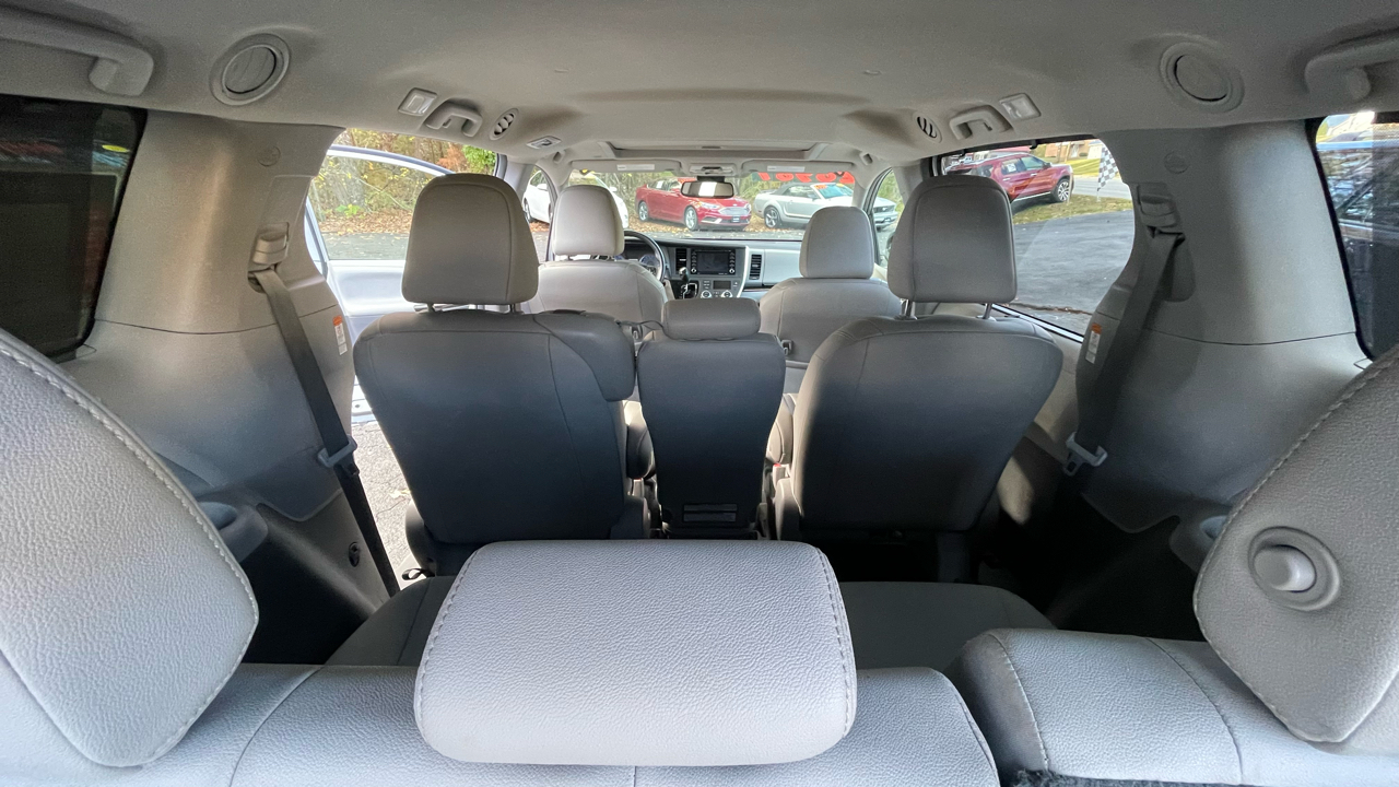 Toyota Sienna Limited Premium 7-Passenger 2019 Toyota Sienna Limited Premium 7-Passenger 2019
