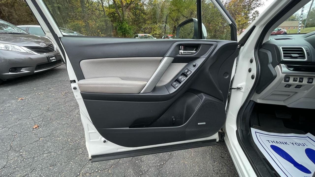 Subaru Forester 2.5i Touring 2018 Subaru Forester 2.5i Touring 2018