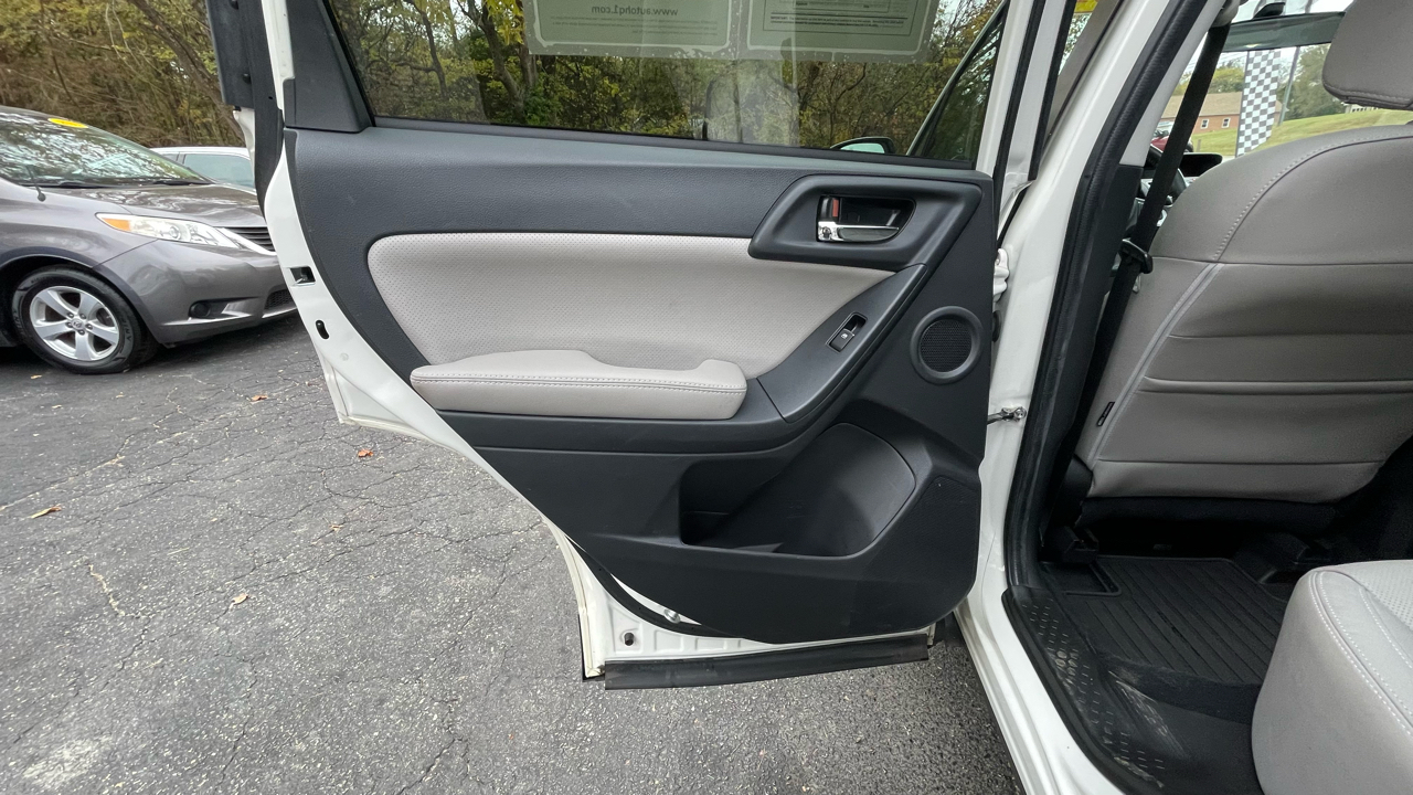 Subaru Forester 2.5i Touring 2018 Subaru Forester 2.5i Touring 2018