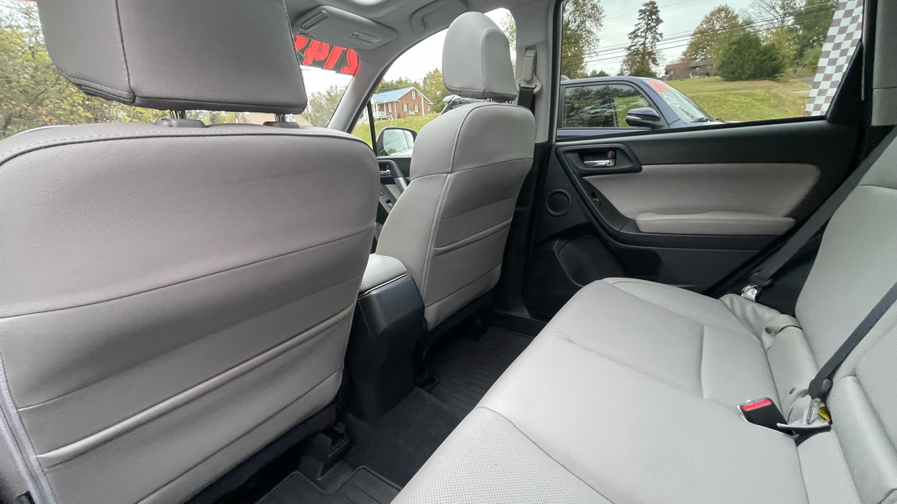 Subaru Forester 2.5i Touring 2018 Subaru Forester 2.5i Touring 2018