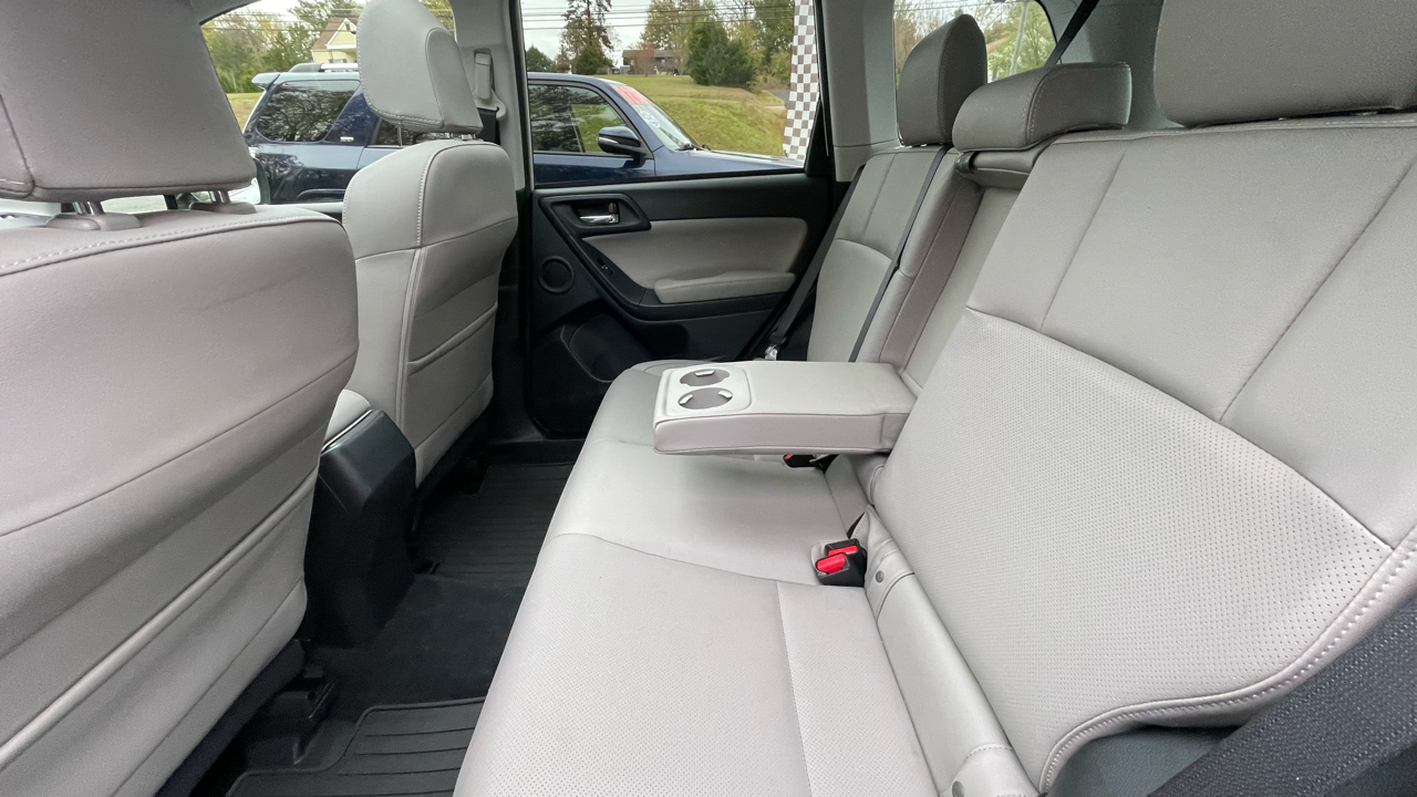 Subaru Forester 2.5i Touring 2018 Subaru Forester 2.5i Touring 2018