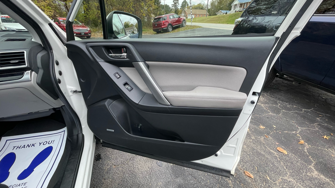 Subaru Forester 2.5i Touring 2018 Subaru Forester 2.5i Touring 2018