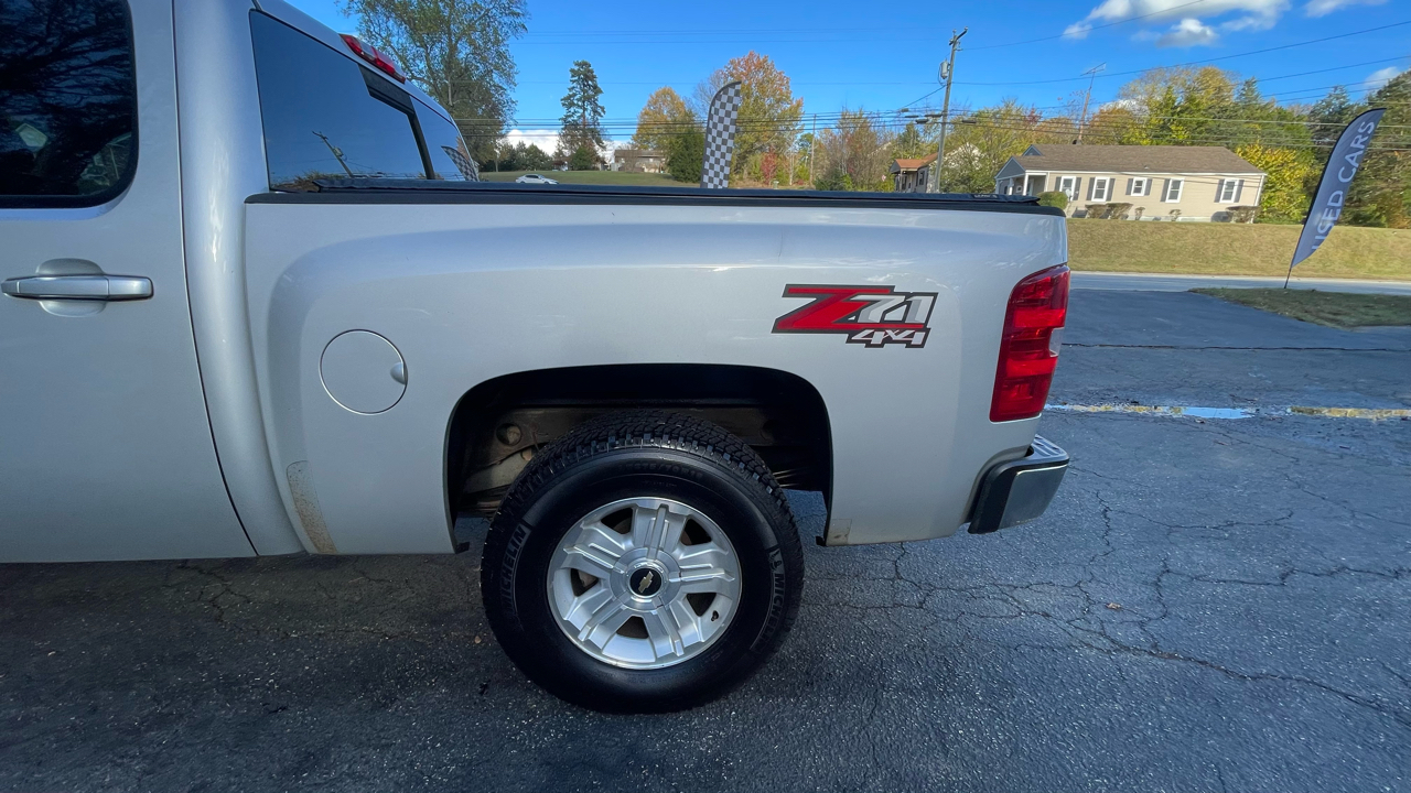 Chevrolet Silverado 1500 LTZ Crew Cab 4WD 2010 Chevrolet Silverado 1500 LTZ Crew Cab 4WD 2010