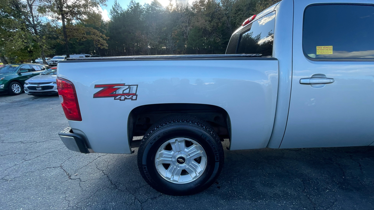 Chevrolet Silverado 1500 LTZ Crew Cab 4WD 2010 Chevrolet Silverado 1500 LTZ Crew Cab 4WD 2010