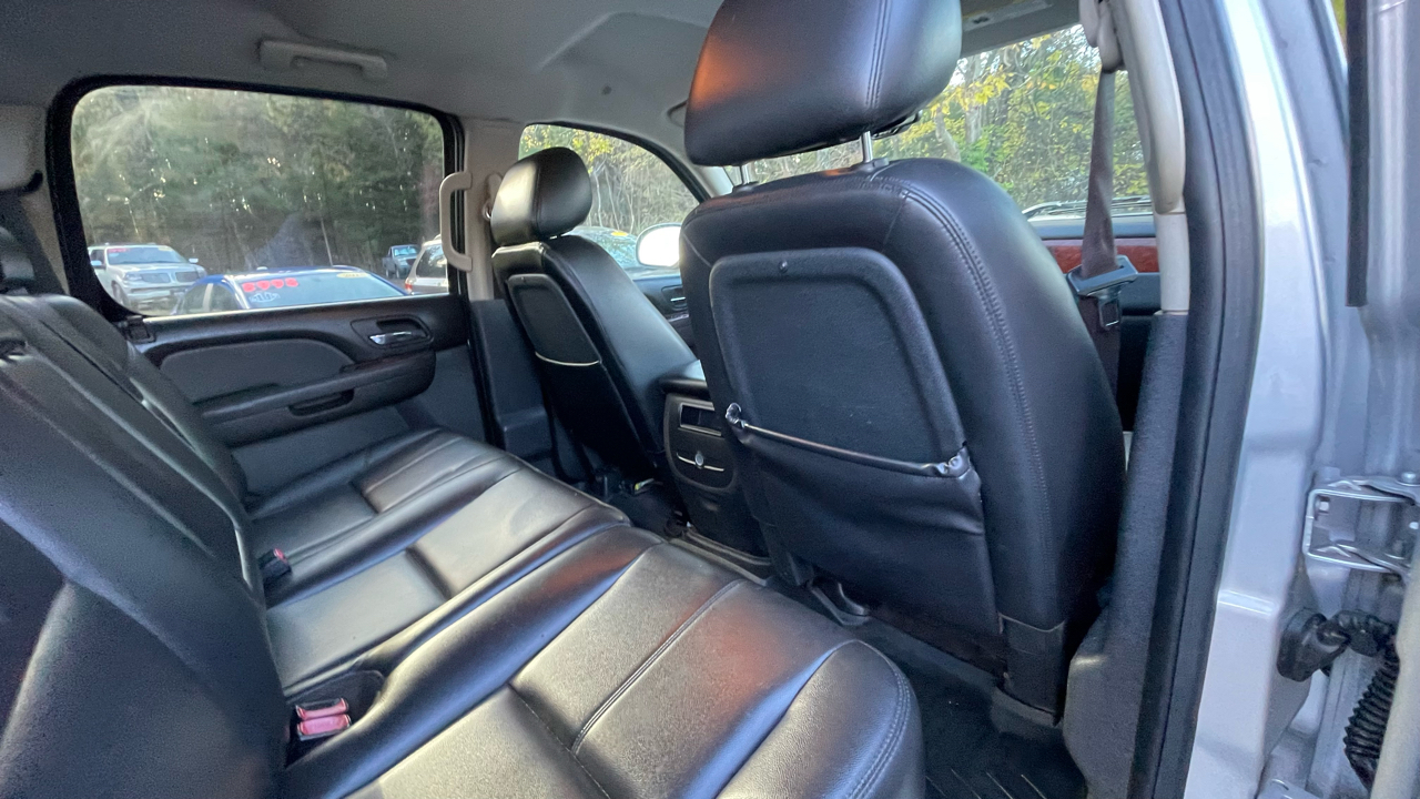 Chevrolet Silverado 1500 LTZ Crew Cab 4WD 2010 Chevrolet Silverado 1500 LTZ Crew Cab 4WD 2010