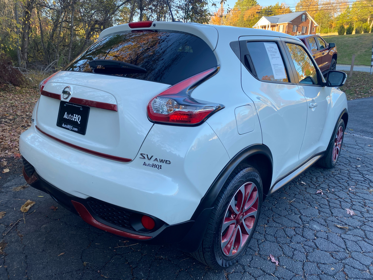 2015 Nissan Juke SV photo 4