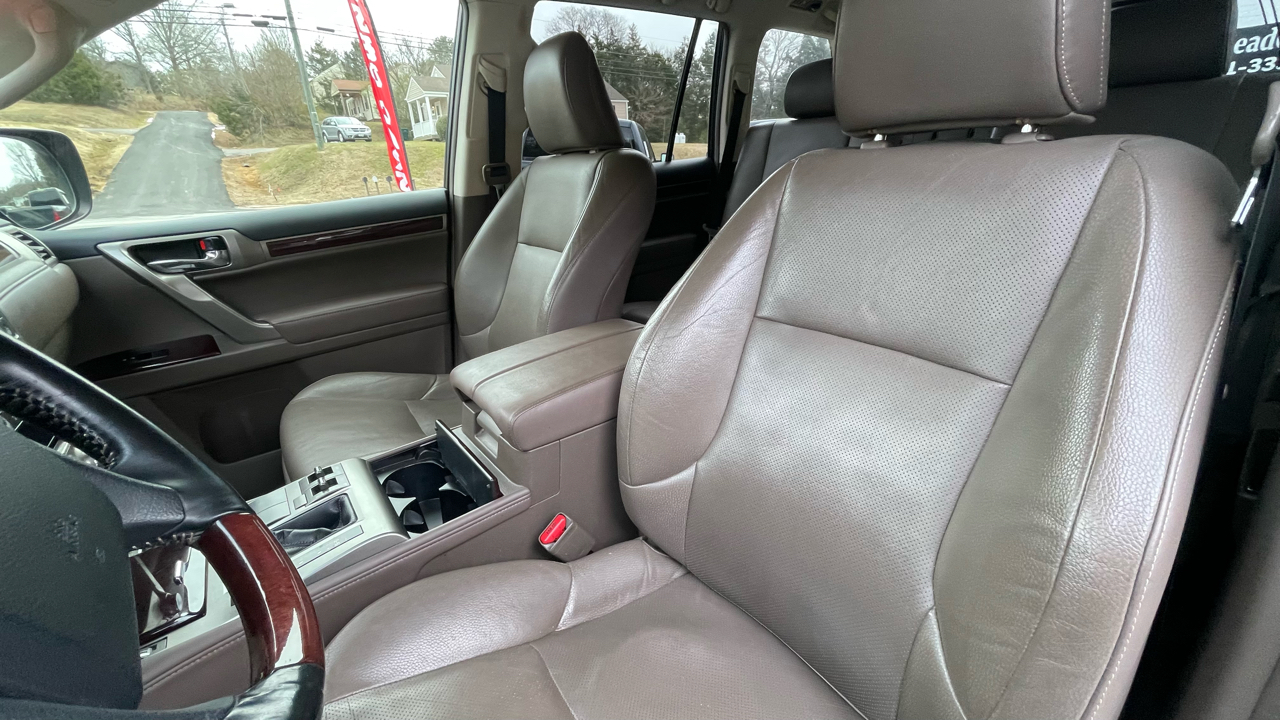 Lexus GX 460 Base 2017
