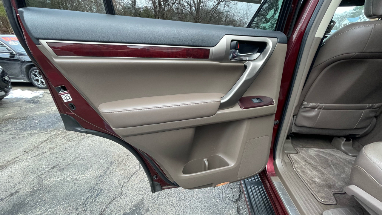 Lexus GX 460 Base 2017