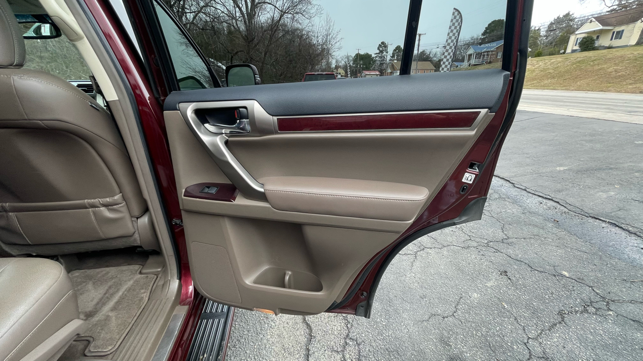 Lexus GX 460 Base 2017